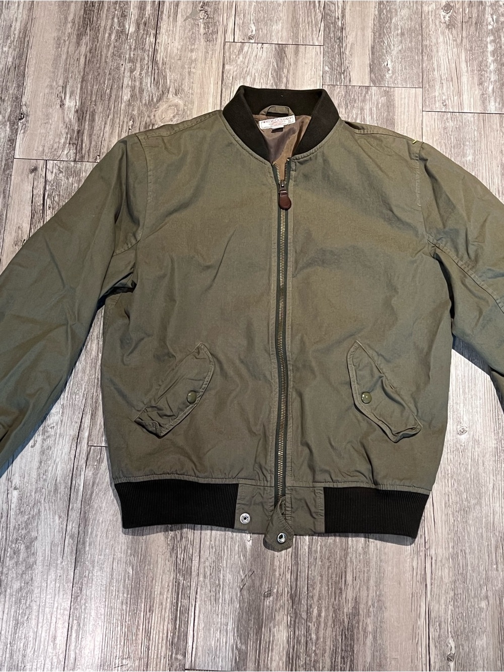 Wallace and Barnes Men's Olive Bomber Jacket